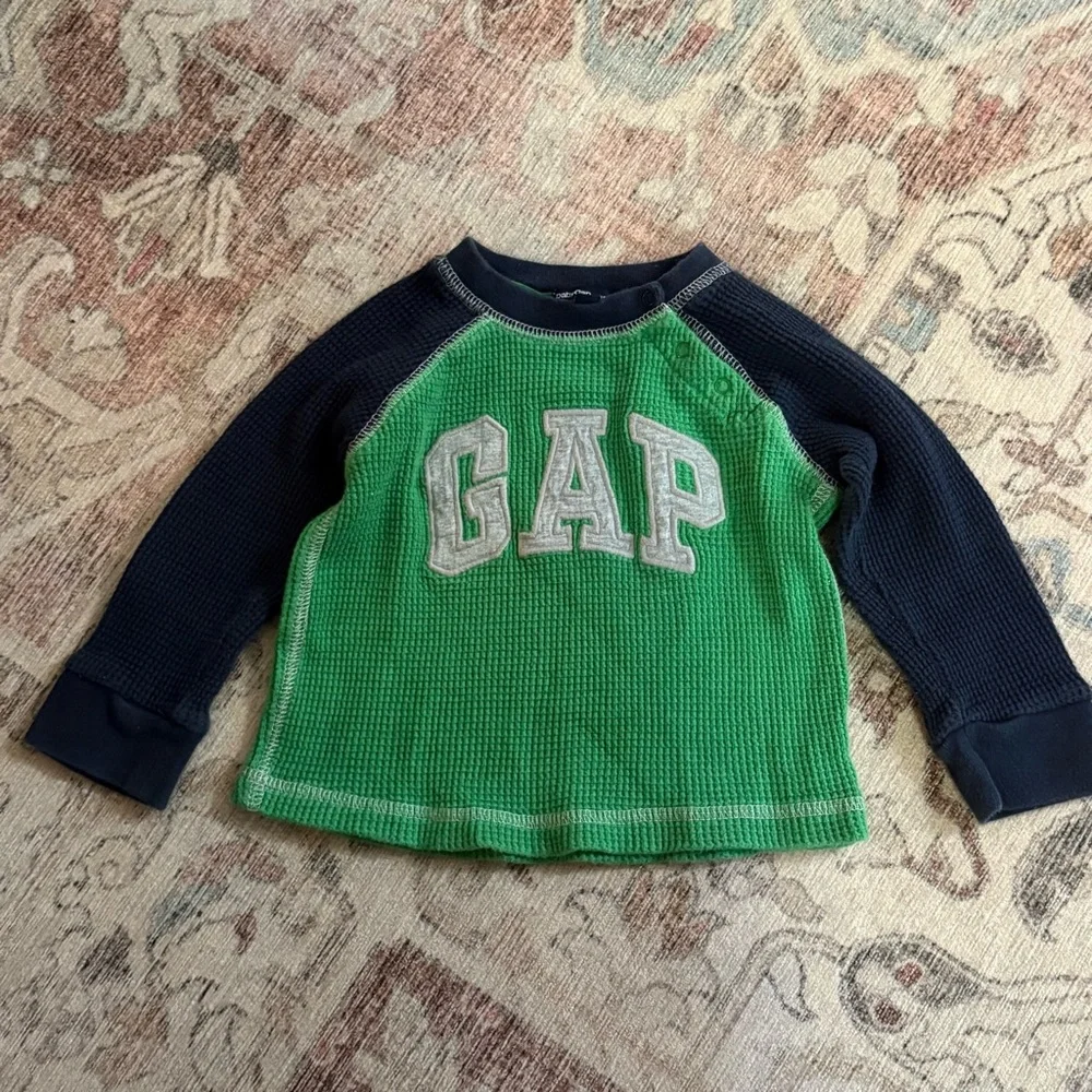 GAP Kids Long Sleeve Thermal Shirt in Green and Navy